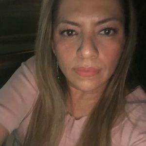 Meet your Posher, Claudia